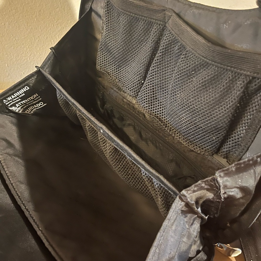 Baby Bjorn Black Crossbody diaper bag‎ - Picture 5 of 6